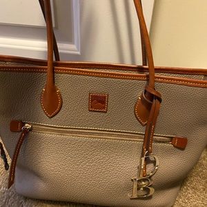 Dooney and Bourke tote- used only a few times